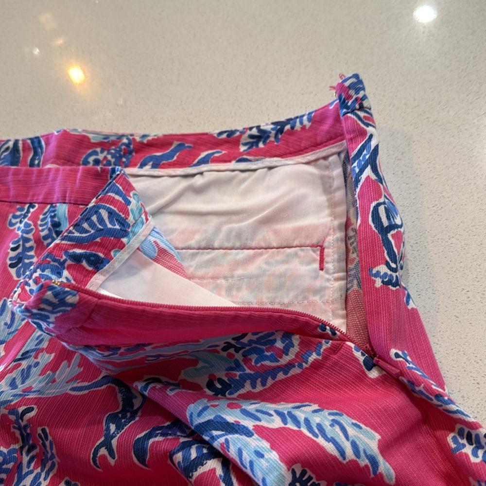 Lilly Pullitzer Cotton Pink and Blue Patterned Shorts Size 12 - Picture 5 of 5
